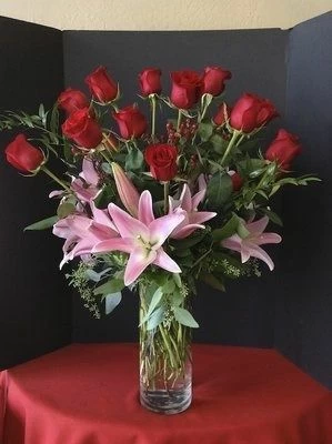 long stems red roses and stargezer lilies, red roses and pink lilies
