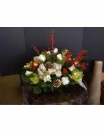 christmas centerpiece, holiday flowers, Christmas table arrangement, Christmas flowers