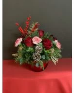 Christmas arrangement, christmas flowers, Christmas centerpiece, roses, Berrys, carnations, pinecones, holiday gift idea, table decor