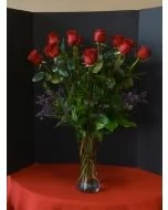 1 dozen long stems red roses
12 red roses