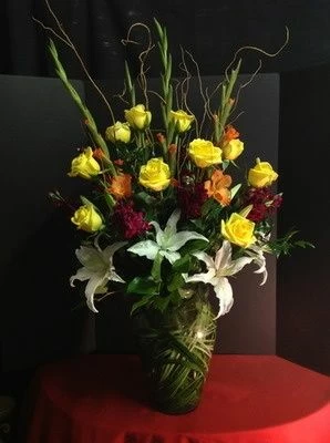 Just Make Her Smile Roses and Lilies