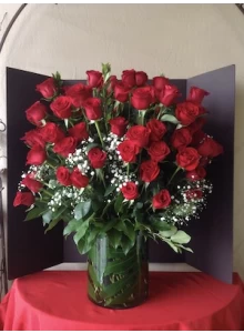 100 long stems red roses

