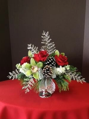 Christmas Centerpiece with Frost