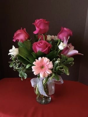 roses tulips gerbera daisy 
